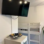Nadmorska Ostoya Rum i privatbostad