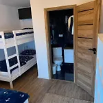 Nadmorska Ostoya Rum i privatbostad