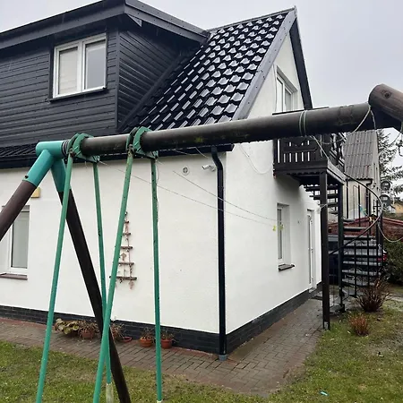 Nadmorska Ostoya ホームステイ Władysławowo