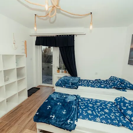 Nadmorska Ostoya Privatunterkunft *