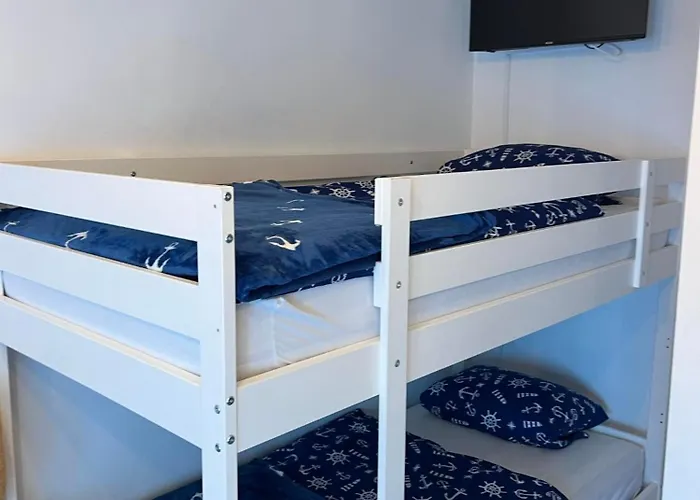 Ubytování v soukromí Nadmorska Ostoya *